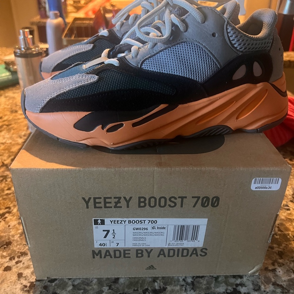 Yeezy Boost 700